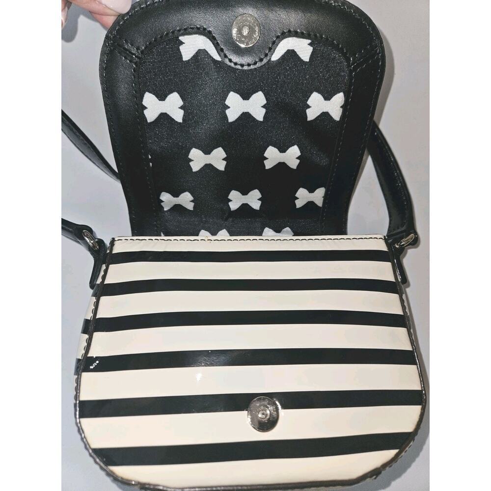 Kate Spade Chelsea Park Black Cream Striped Patent Leather Mini Crossbody 7x5x3 - Picture 11 of 13